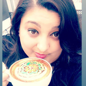 Meet your Posher, Estera